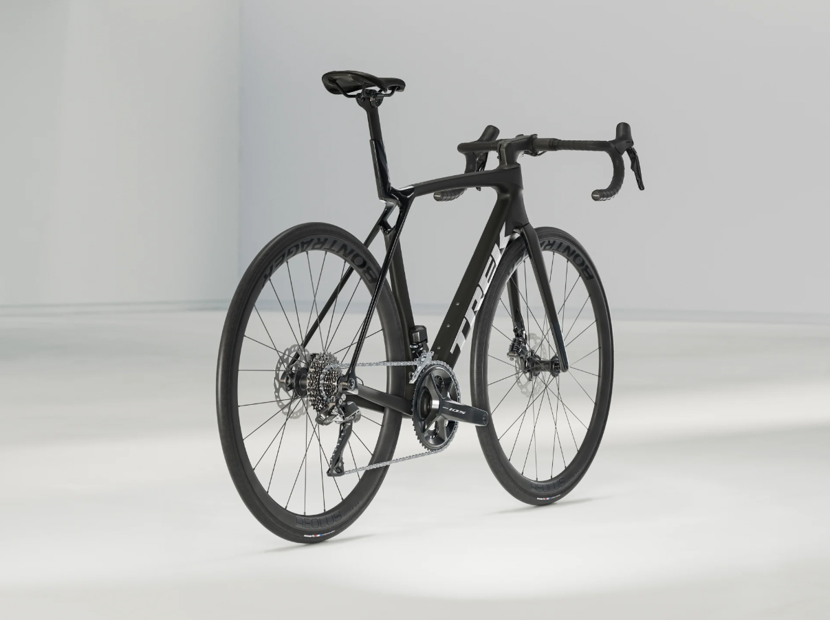 TREK Madone SL 6 Gen 8 Road Bike