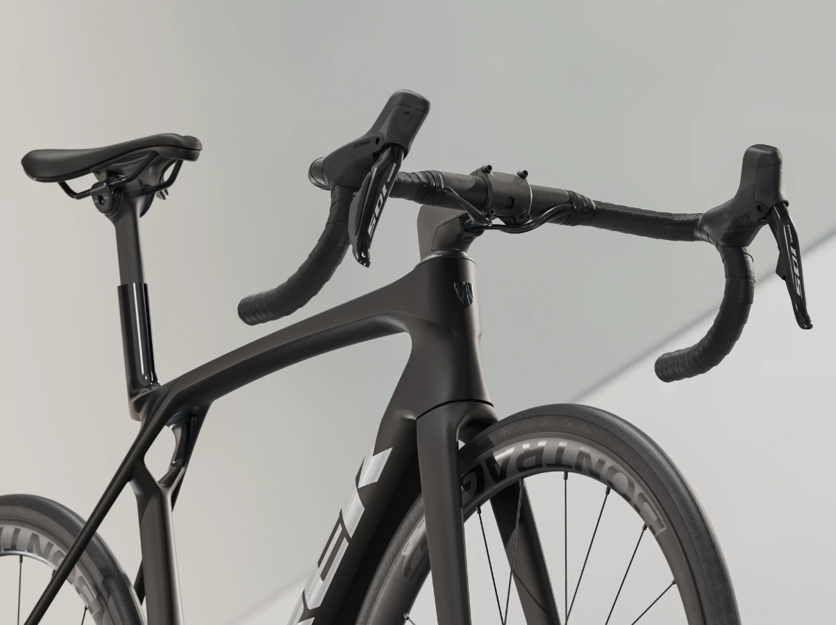 TREK Madone SL 6 Gen 8 Road Bike