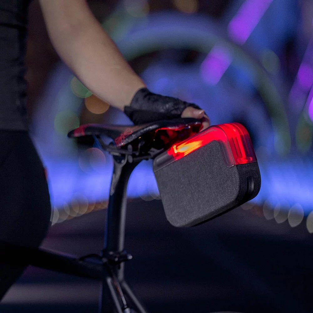 Ready Go LUMIS 單車尾袋連尾燈 / Ready Go LUMIS Saddle Bag With Red Light Set