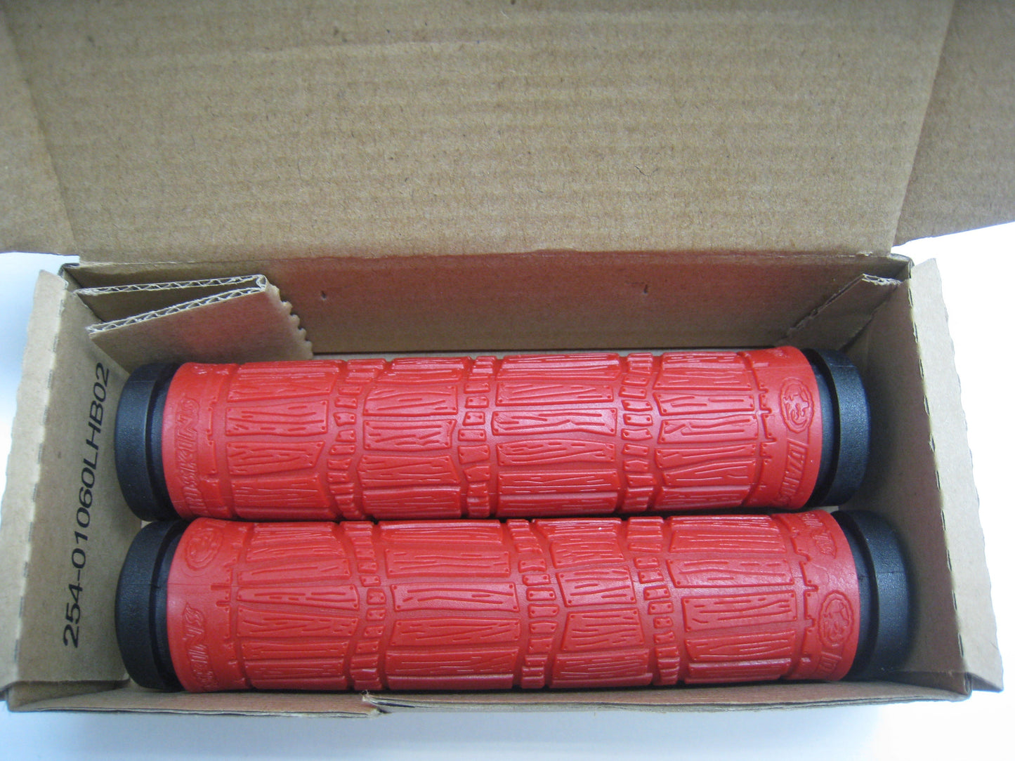 Lizard Skins NORTH SHORE 手筒~紅黑色~散裝 / Lizard Skins NORTH SHORE GRIP~RED~OEM