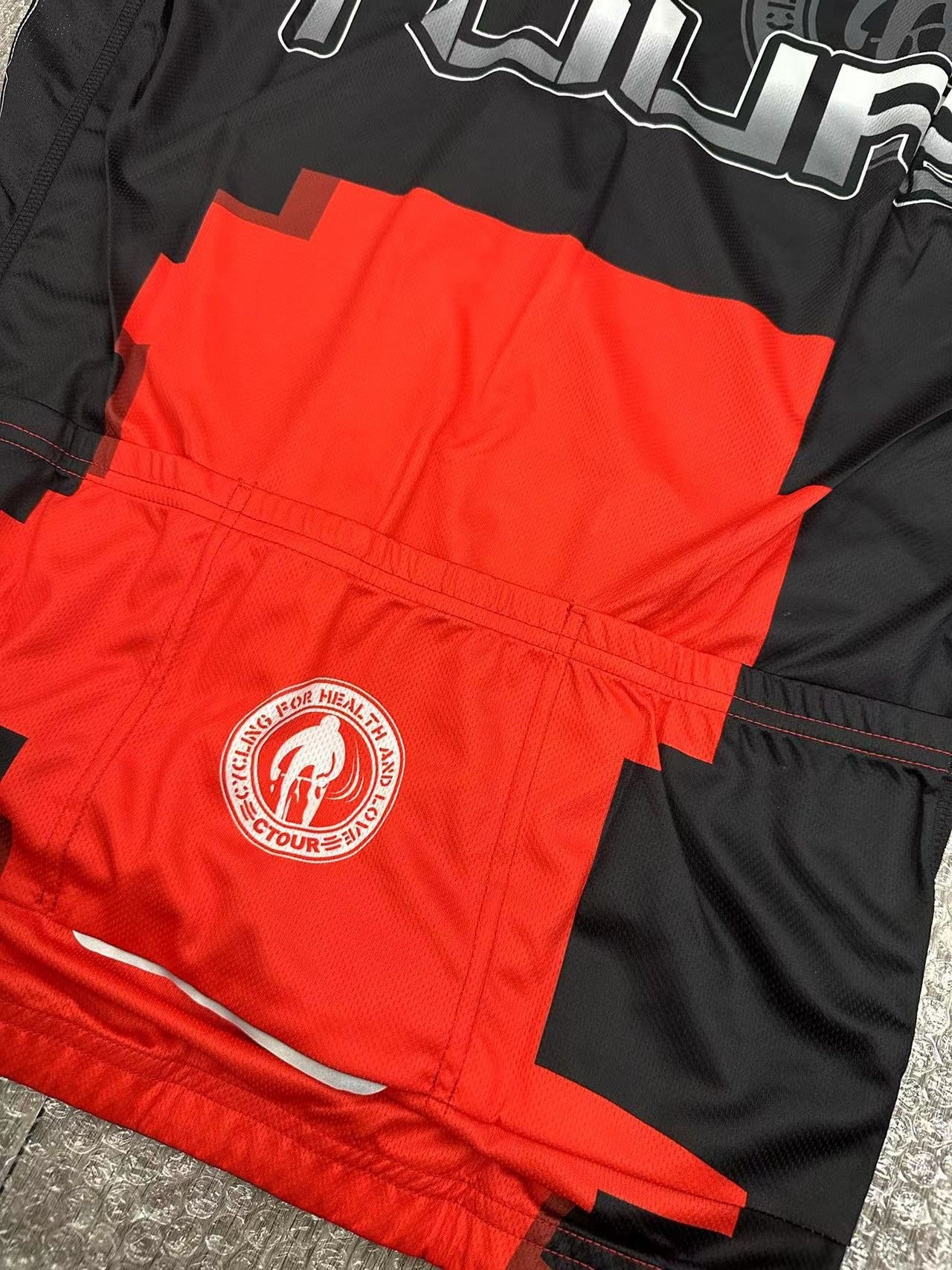 CHAMPION TOUR T004 long shirt-red and black/ CHAMPION TOUR T004 CLOTH-RD/BK