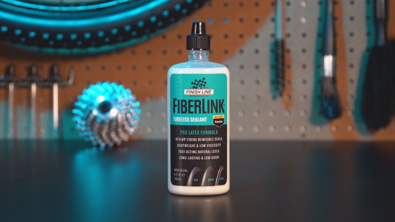FINISHLINE FIBERLINK PRO LATEX TIRE SEALANT tubeless tire explosion-proof fluid/ FINISHLINE FIBERLINK PRO LATEX TUBELESS TIRE SEALANT